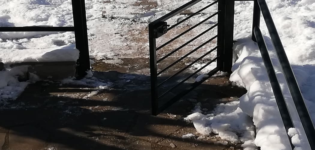 Έκκληση του Δήμου στους πολίτες να καθαρίσουν το πεζοδρόμιό τους