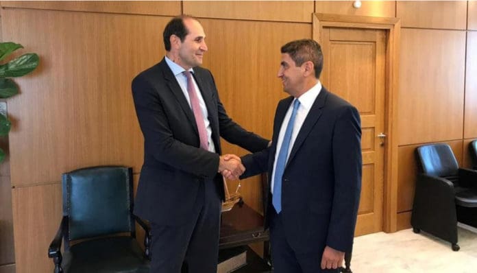 avgenakis-vesyropoylos