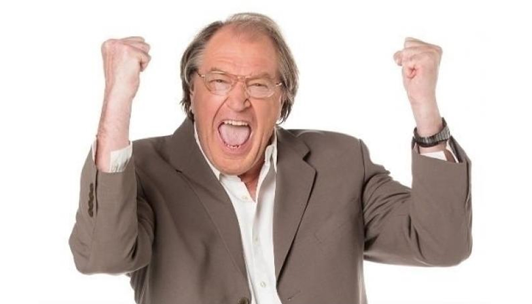 Ray Hudson. Комментатор. Ухо комментатор. Лионель аппа комментатор.