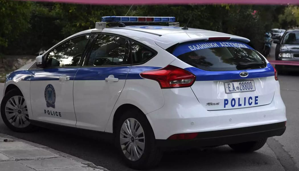 Επιχείρηση “σκούπα” της αστυνομίας σε συνδέσμους φιλάθλων ΠΑΣ Γιάννινα, ΠΑΟ και ΑΕΚ στα Ιωάννινα