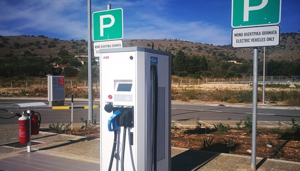 Εγκρίθηκαν οι όροι δημοπράτησης του σχεδίου φόρτισης ηλεκτρικών οχημάτων