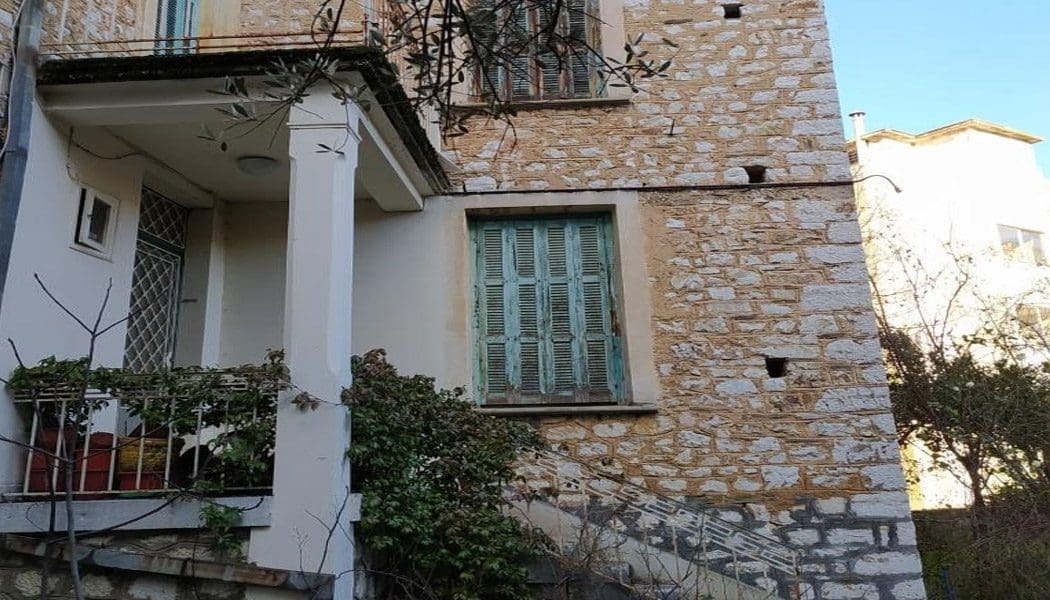 Υπογράφηκε η σύμβαση για την ανακατασκευή της οικίας Κανδηλά