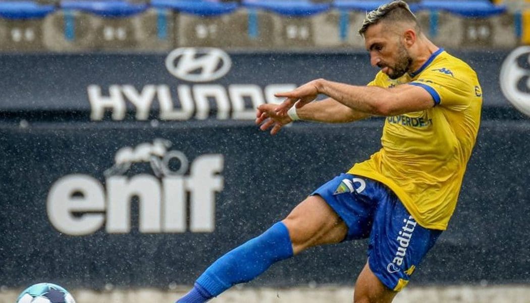 Σόρια και ένας ακόμα ξένος έτοιμοι για υπογραφές πριν την αναχώρηση για Πολωνία