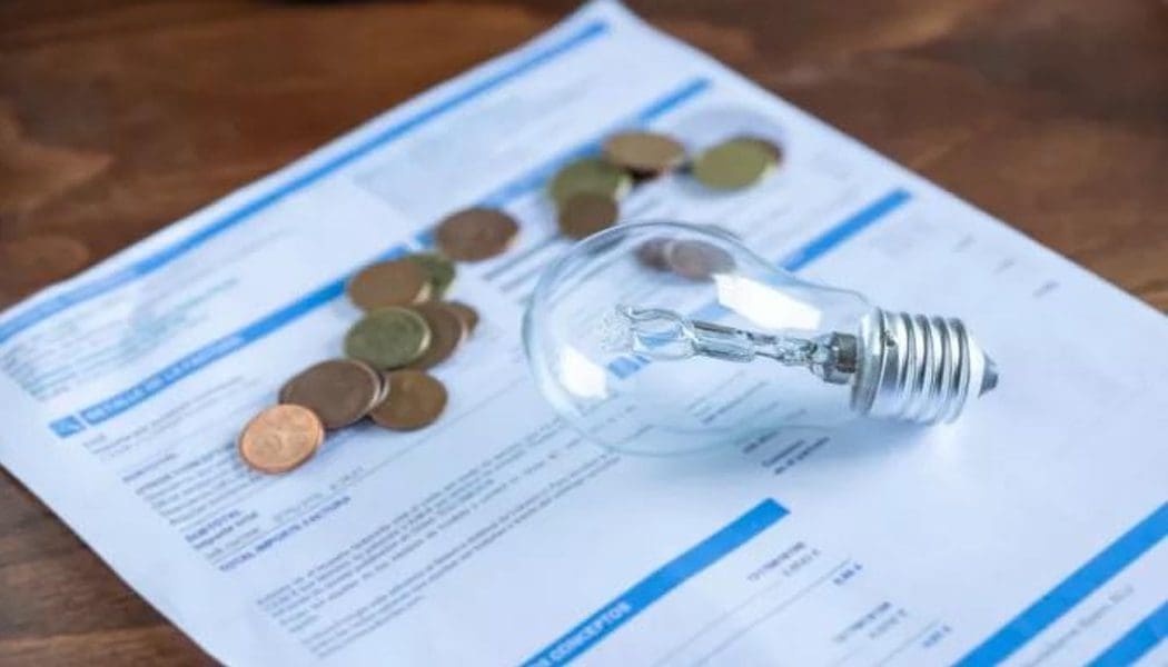 Λογαριασμοί ρεύματος: Τις επιδοτήσεις Σεπτεμβρίου ανακοίνωσε ο Σκρέκας