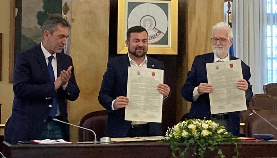 Αδελφοποιήθηκαν οι Δήμοι Ιωαννιτών και Σβέρτε