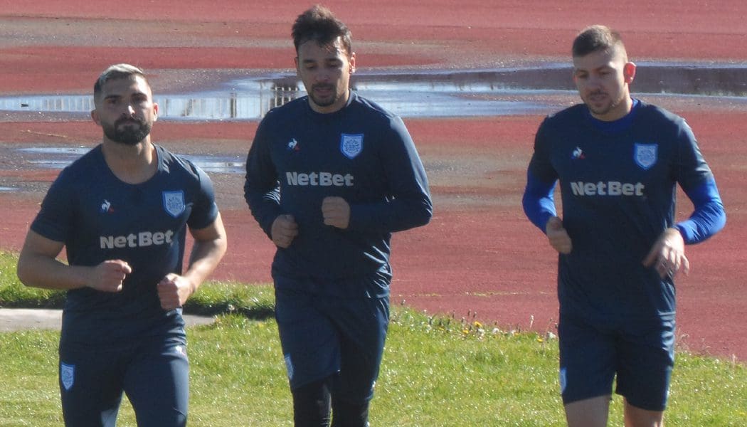 Με έμφαση στην αμυντική τακτική η προπόνηση – Έτοιμος για υπογραφές ο Τσιντώτας