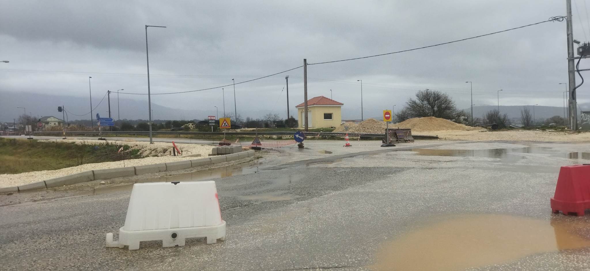 Κλείνει η πρόσβαση των οδών Ασημακοπούλου και Αγ. Σπυρίδωνα προς την περιφερειακή λόγω της πολυήμερης βλάβης των φαναριών