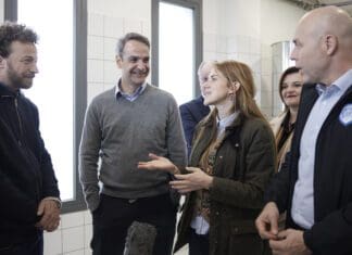 Το μπουφάν ΠΑΣ Γιάννινα του Αμυρά και η ατάκα Μητσοτάκη για το διπλό του ΟΦΗ