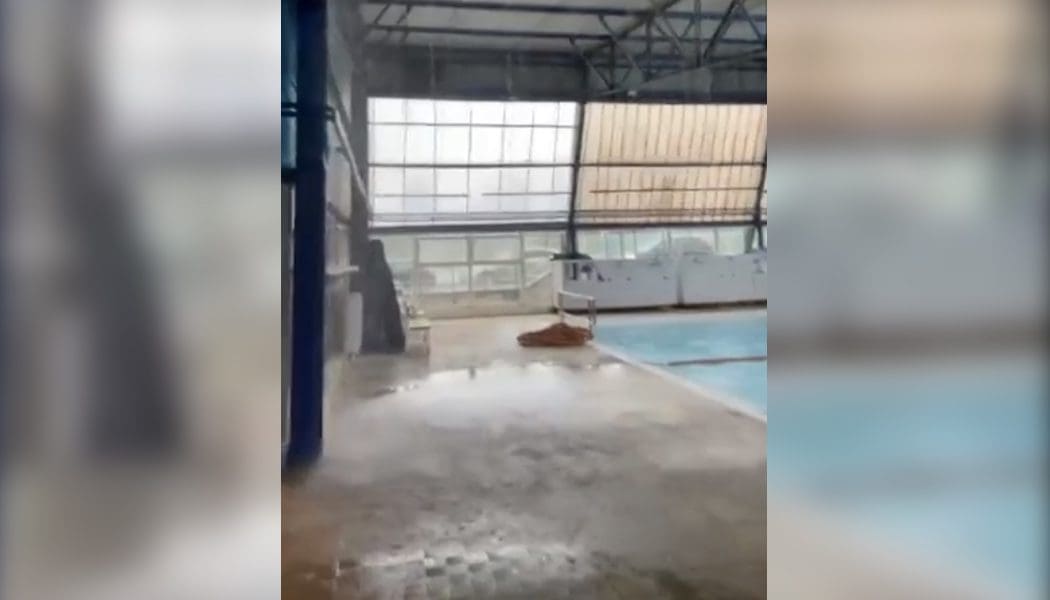 “Καταρράκτης” μέσα στο κολυμβητήριο της Λιμνοπούλας! (video)