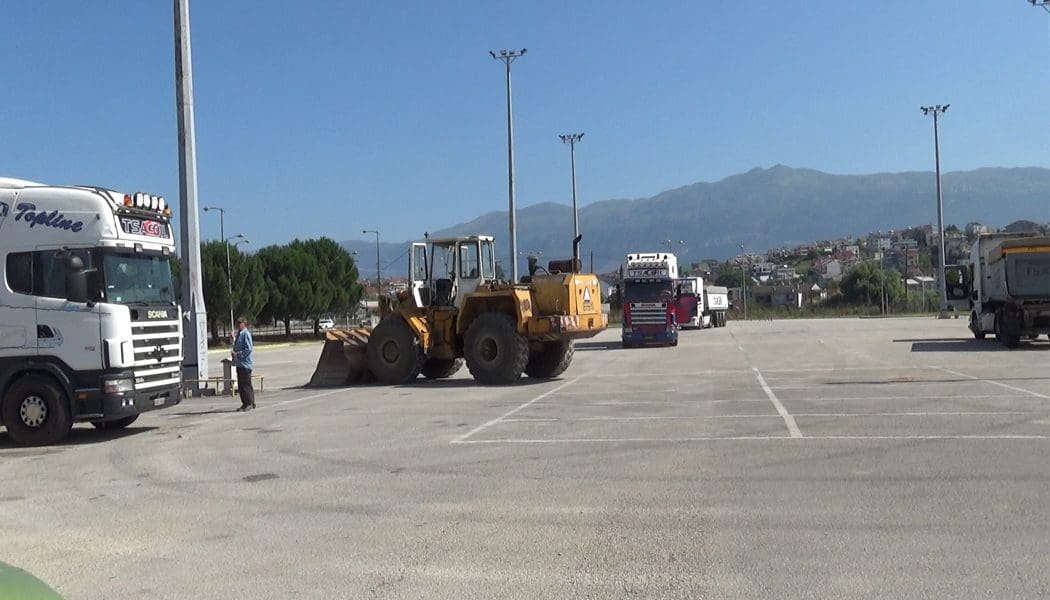 Ολοκληρώνονται τα αποστραγγιστικά στο προπονητικό του ΠΑΣ Γιάννινα (video)