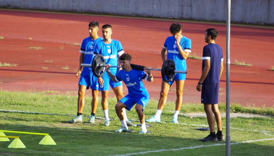 Ασκήσεις ενδυνάμωσης στο γυμναστήριο για τους παίκτες του ΠΑΣ Γιάννινα