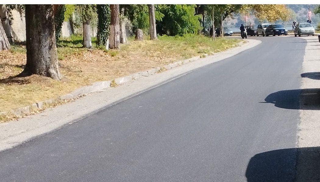 Διευκρινίσεις για τις πλημμύρες και τα έργα ασφαλτόστρωσης στην παραλίμνιο έδωσε η Δημοτική Αρχή