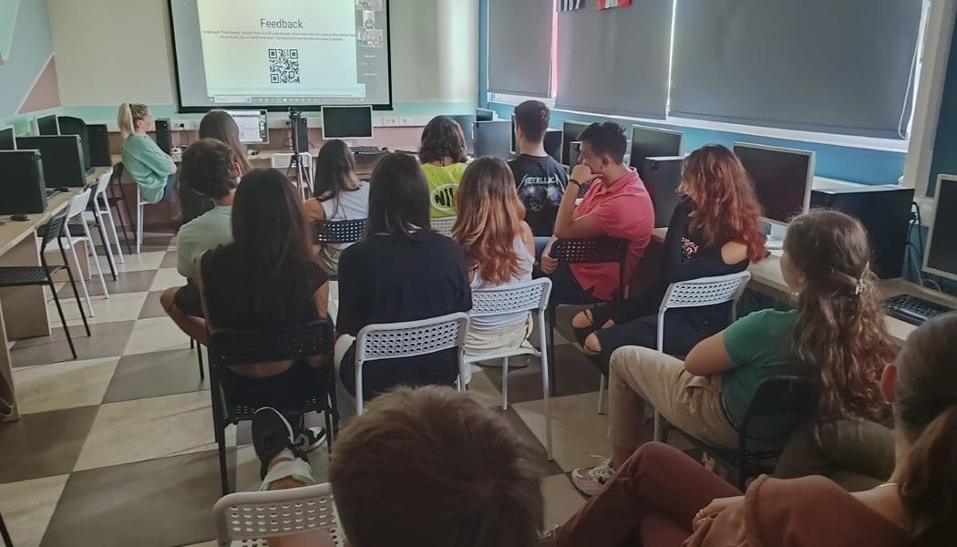 Σε διαδικτυακή εκπαιδευτική συνάντηση του Erasmus+ οι μαθητές του Ζωγράφειου Σχολείου
