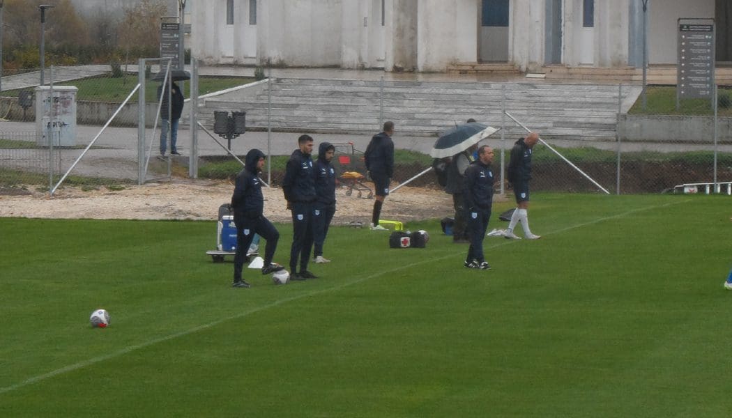 Χωρίς Εραμούσπε, αλλά με αισιοδοξία ότι θα προλάβει την ΑΕΚ – Αδιαθεσία του Έφορντ
