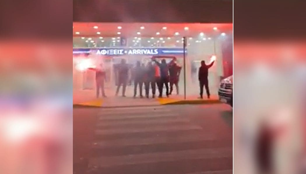 Υποδοχή με πυρσούς στον Κλέιμαν στο αεροδρόμιο Χανίων!