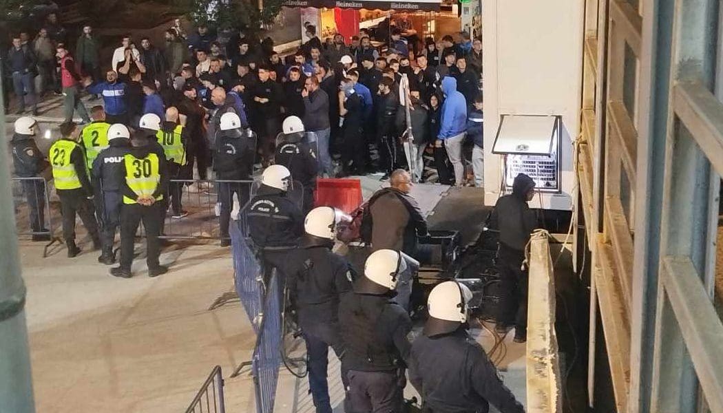 Αποδοκιμασίες έξω από τα αποδυτήρια προς τη διοίκηση του ΠΑΣ