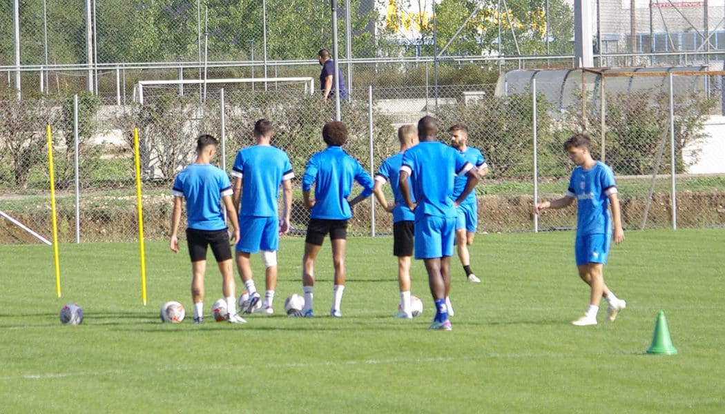 Προληπτικά εκτός προπόνησης ο Μπακαδήμας