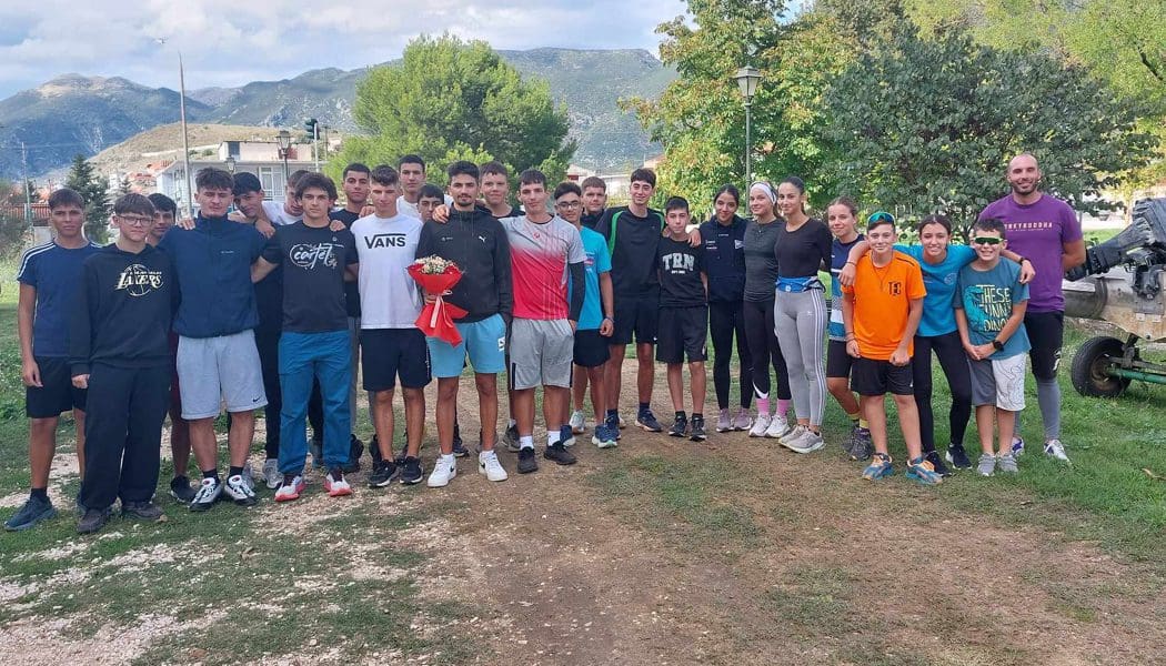 Υποδέχτηκε τους αθλητές του που συμμετείχαν στο πανευρωπαϊκό και το Βαλκανικό κωπηλασίας ο Π.Ν.Ο.Ι.