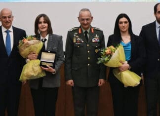 Για τον ρόλο της γυναίκας στον αθλητισμό μίλησε η Παπασταματοπούλου σε εκδήλωση του ΓΕΕΘΑ παρουσία Δένδια