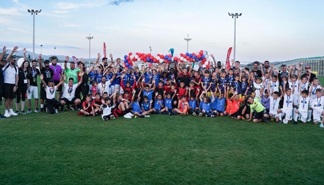 Ξεκινάει την Δευτέρα το Vikos Cola Elite Neon Cup 2025