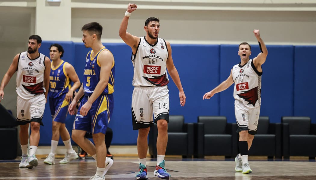 Ντέρμπι αήττητων στην Elite League μεταξύ Vikos Φalcons και Νίκης Βόλου