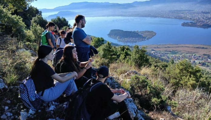 anavash-eos-mitsikeli