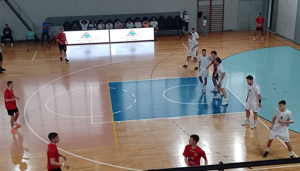 Στην Καστοριά την Κυριακή κάνουν “ποδαρικό” στο 2026 άνδρες και γυναίκες του Α.Ο. Ιωαννίνων