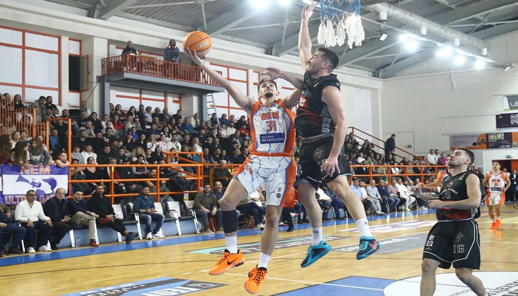 Με ηγέτη τον Κουίνσι Άντερσον πέταξαν στην κορυφή τα «γεράκια» του Βίκου! (video)