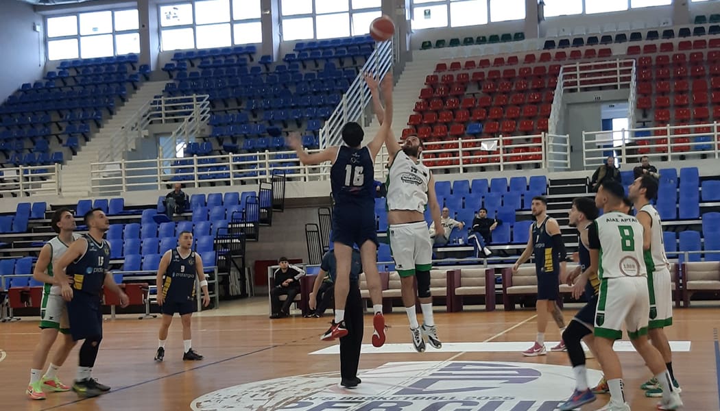 Ροζ φύλλα για IBC και ΠΑΣ Γιάννινα B.C.