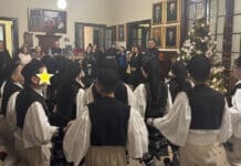 Χριστουγεννιάτικες μελωδίες και ευχές στο Δημαρχείο Ιωαννίνων