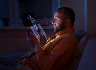 Τεχνολογία και Διασκέδαση: Πώς άλλαξε η ψυχαγωγία στην ψηφιακή εποχή