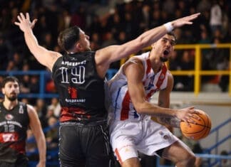 “Χτύπησε” πάλι ο “κακός δαίμονας” των Vikos Φalcons – Ήττα στην Λευκάδα (video)