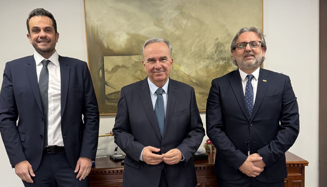 Στον Αναπληρωτή ΥΠΕΘΟΟ οι Μπέγκας και Αλέξης