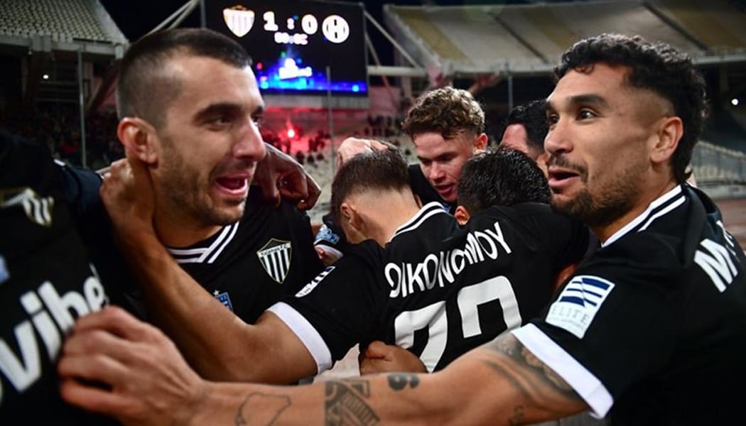 Υπερ-πρωταθλήτρια η Καλαμάτα – Πήρε καί το super cup της Super League 2 (video)