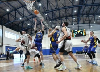 Με την πλάτη στον τοίχο ο Βίκος που έχασε από το Λαύριο!