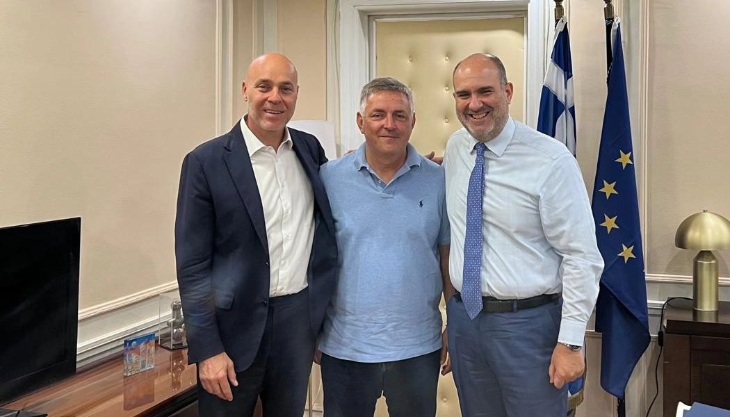 Οι διήμεροι αποσταγματοποιοί στο επίκεντρο της συνάντησης του Γιώργου Αμυρά με τον Δ. Μαρκόπουλο